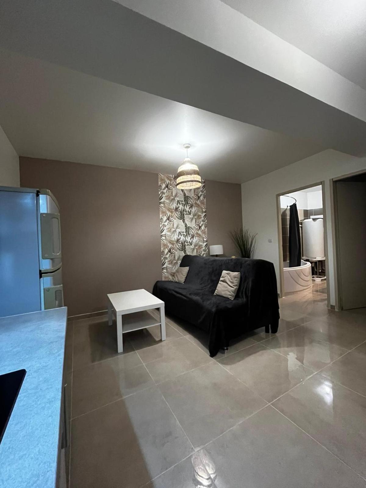 Appartement Des Carmes Nimes Exterior foto