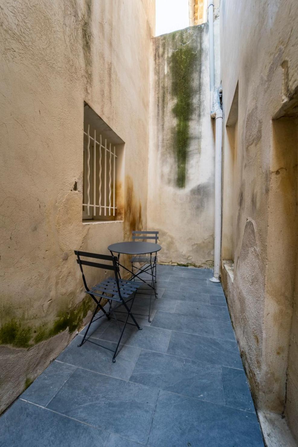 Appartement Des Carmes Nimes Exterior foto