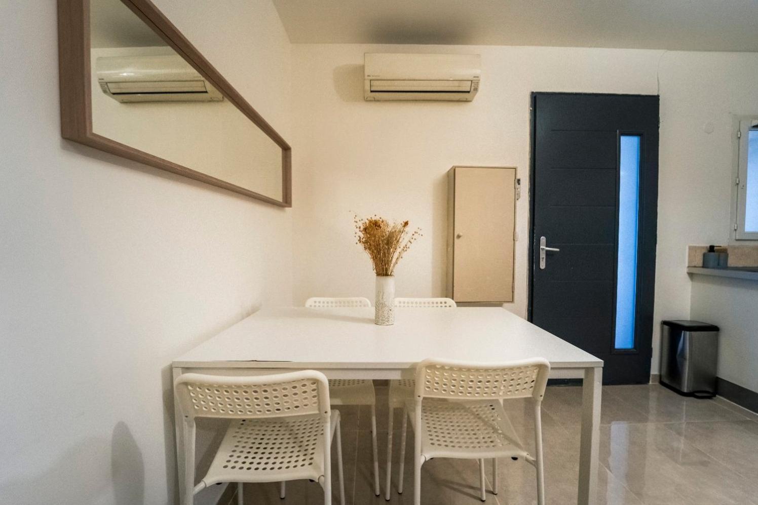 Appartement Des Carmes Nimes Exterior foto