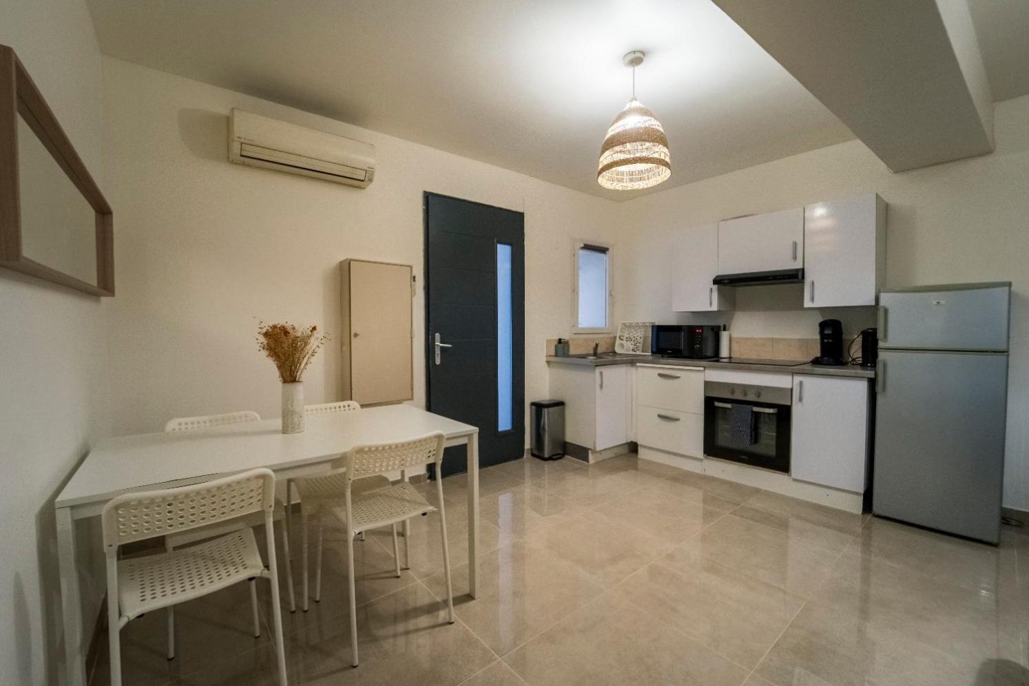 Appartement Des Carmes Nimes Exterior foto